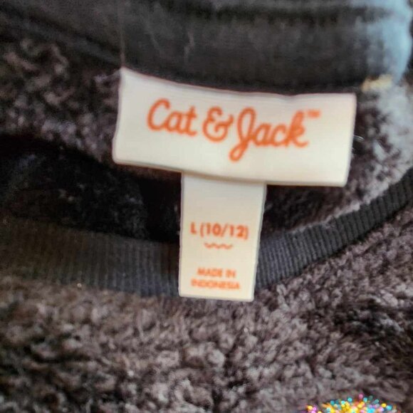 Cat & Jack sparkle 'Love' plush pullover/sweater- Girls LC - Picture 4 of 4